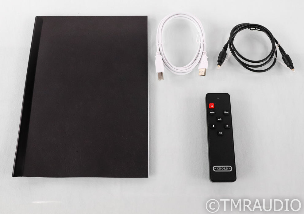 Chord Electronics DAVE DAC / Headphone Amplifier; D/A Converter; Silver; Remote