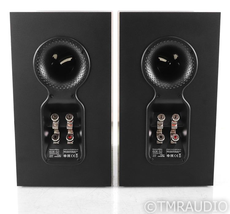 B&W 606 S2 Bookshelf Speakers; Black Pair; 606S2
