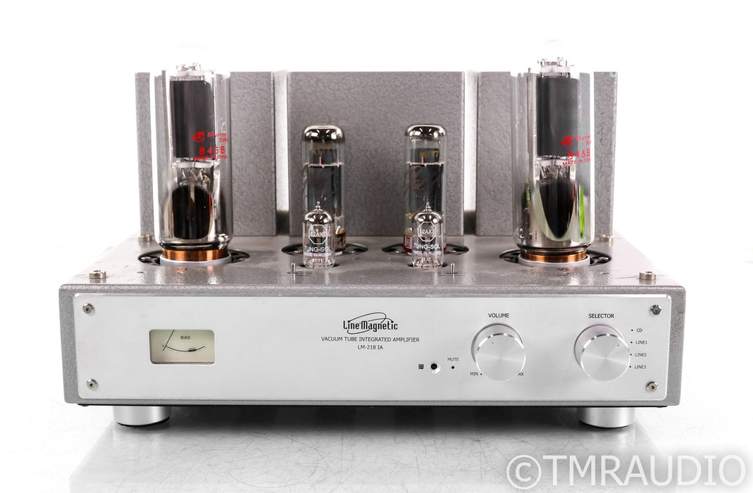 Line Magnetic LM-218 IA Stereo Tube Integrated Amplifier; Silver; LM218IA