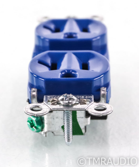 Synergistic Research Blue UEF Duplex Outlet