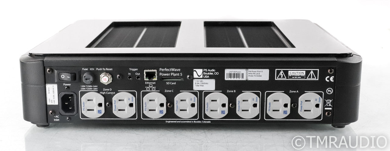 PS Audio PerfectWave Power Plant 5 Power Line Conditioner; Remote (Used)