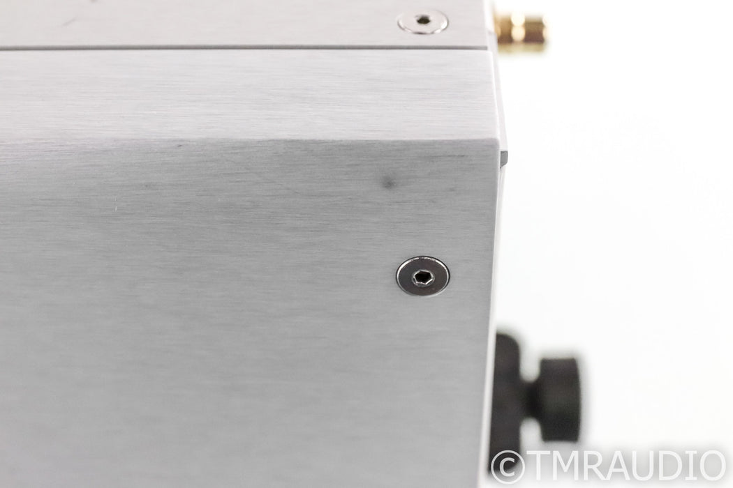 Ayre V-5xe Stereo Power Amplifier; V-5 evolution; V5XE; Silver