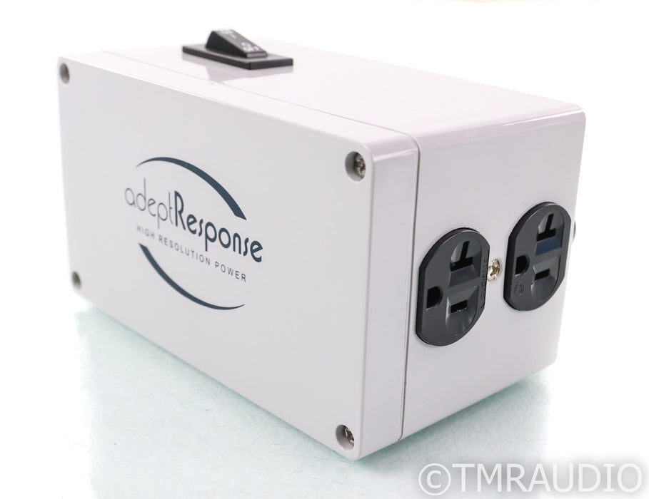 Audience Adept Response aR2p-T4 AC Power Line Conditioner; AR2PT4 (Open Box)