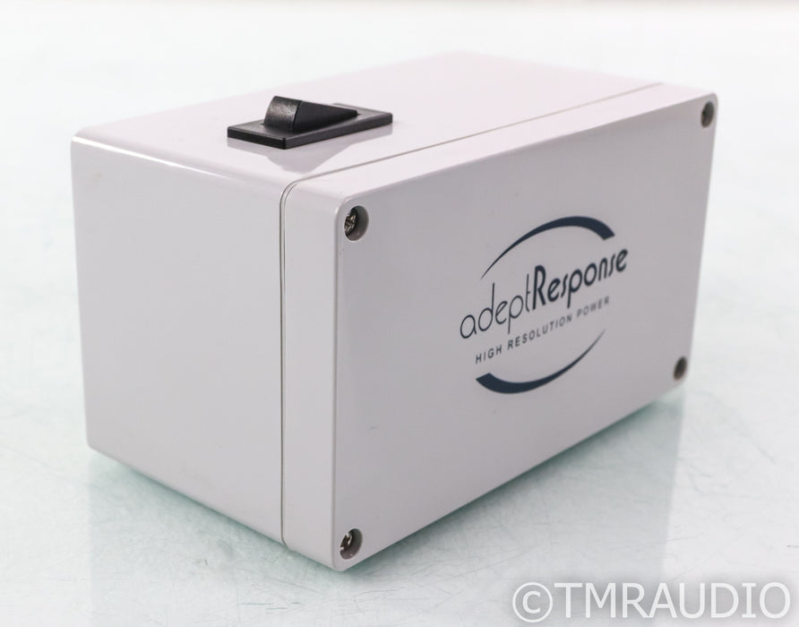 Audience Adept Response aR2p-T4 AC Power Line Conditioner; AR2PT4 (Open Box)