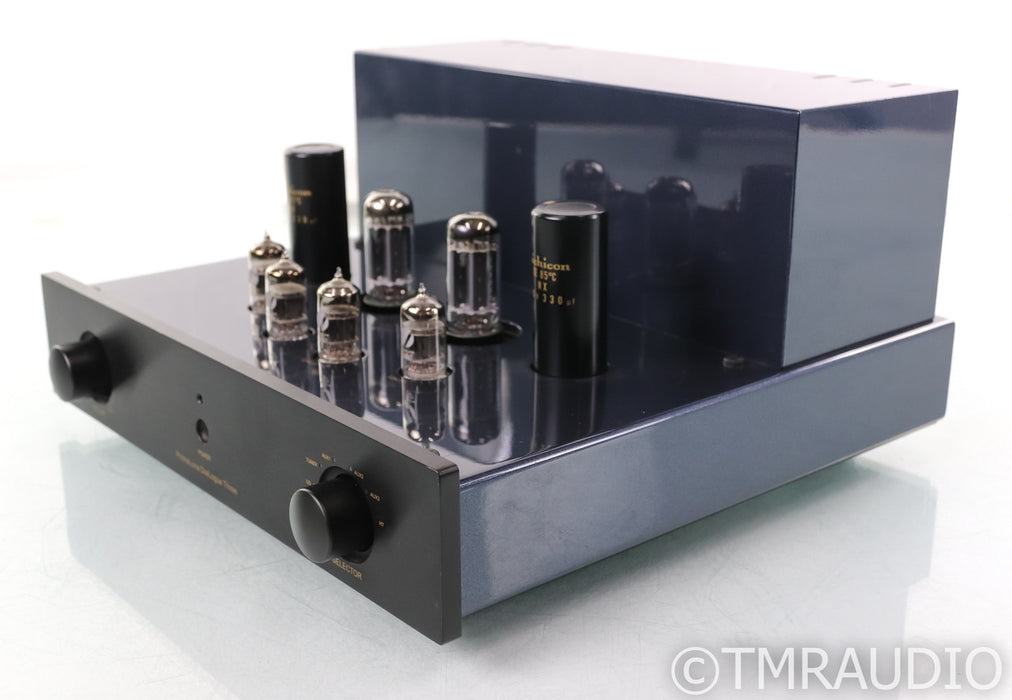 PrimaLuna DiaLogue Three Stereo Tube Preamplifier; Black; Remote