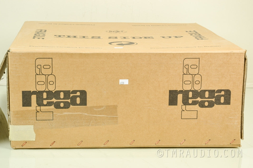 Rega Planar 25 Turntable