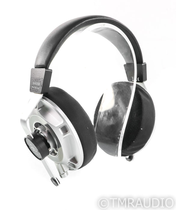 Final D8000 Closed Back Planar Magnetic Headphones; D-8000; Pro Edition