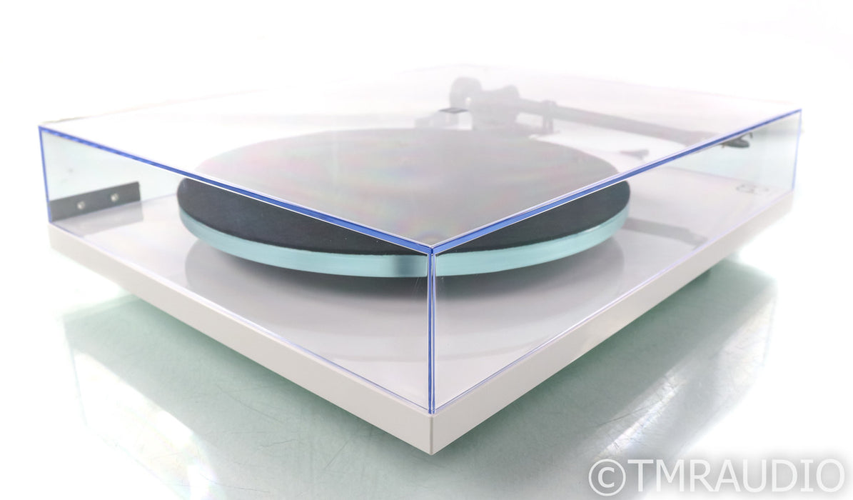 Rega Planar 3 Turntable; RB330 Tonearm; Gloss White (Open Box)