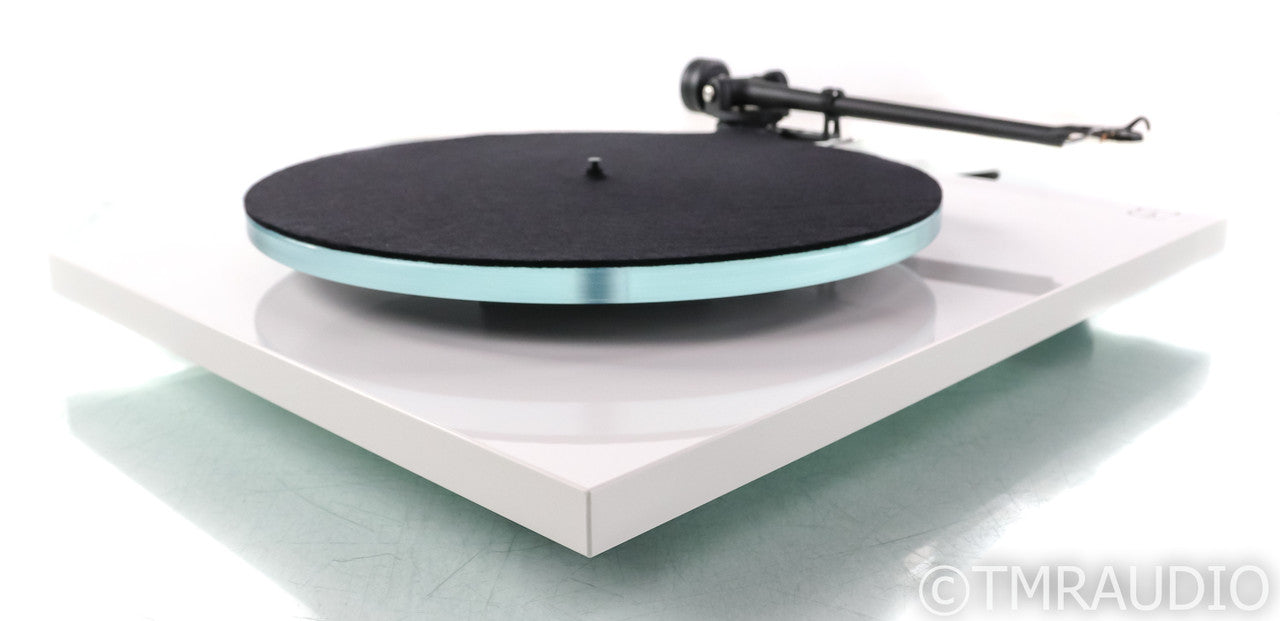 Rega Planar 3 Turntable; RB330 Tonearm; Gloss White (Open Box)