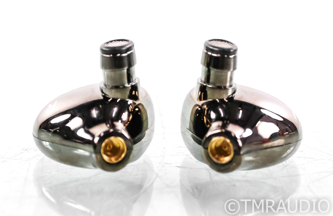 Astell & Kern AK T8iE In Ear Monitors; Beyerdynamic; AKT8IE