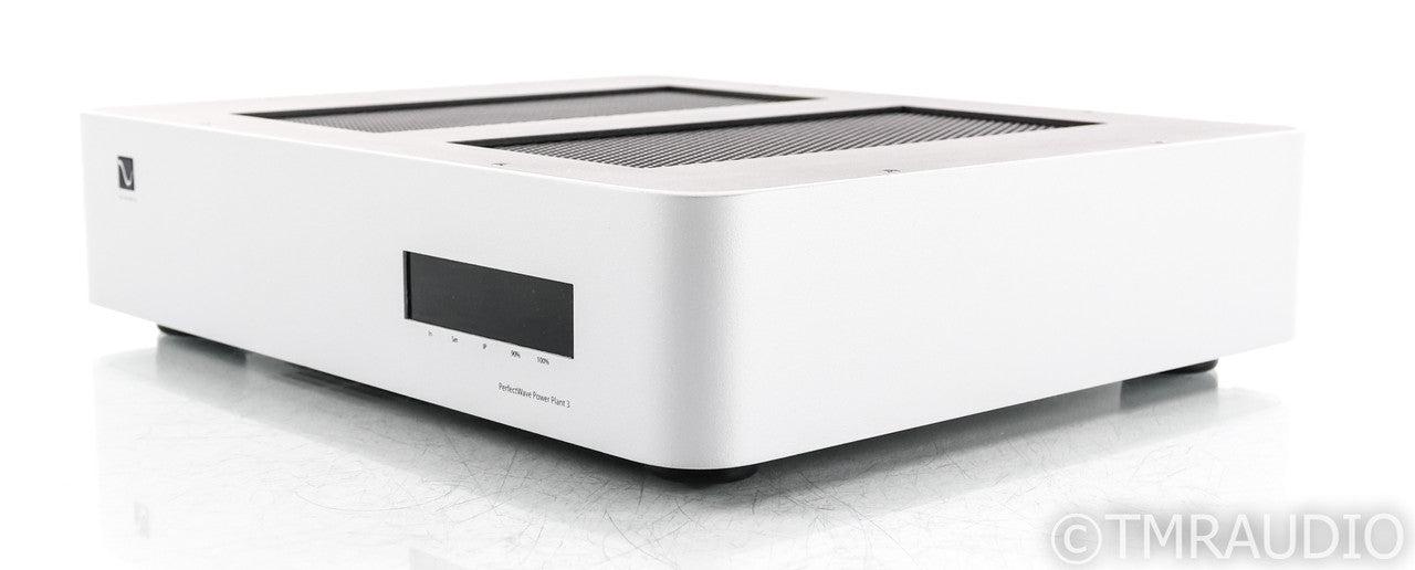PS Audio PerfectWave Power Plant 3 AC Power Regenerator; Silver; Remote (Used)