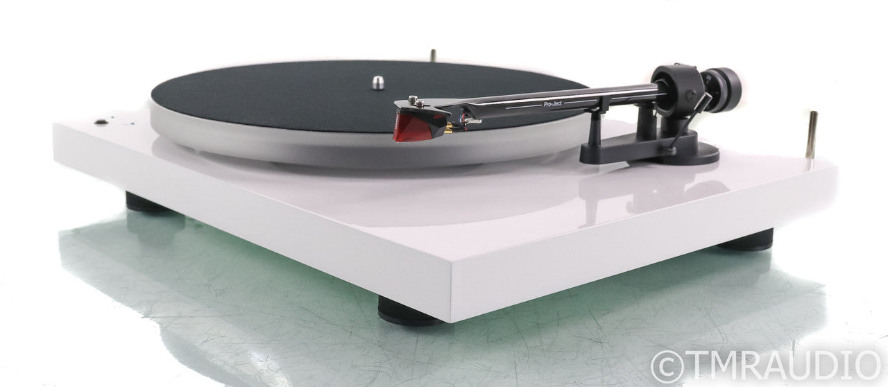 Pro-Ject Debut Carbon Esprit SB Belt-Drive Turntable; Ortofon 2m Red Cartridge