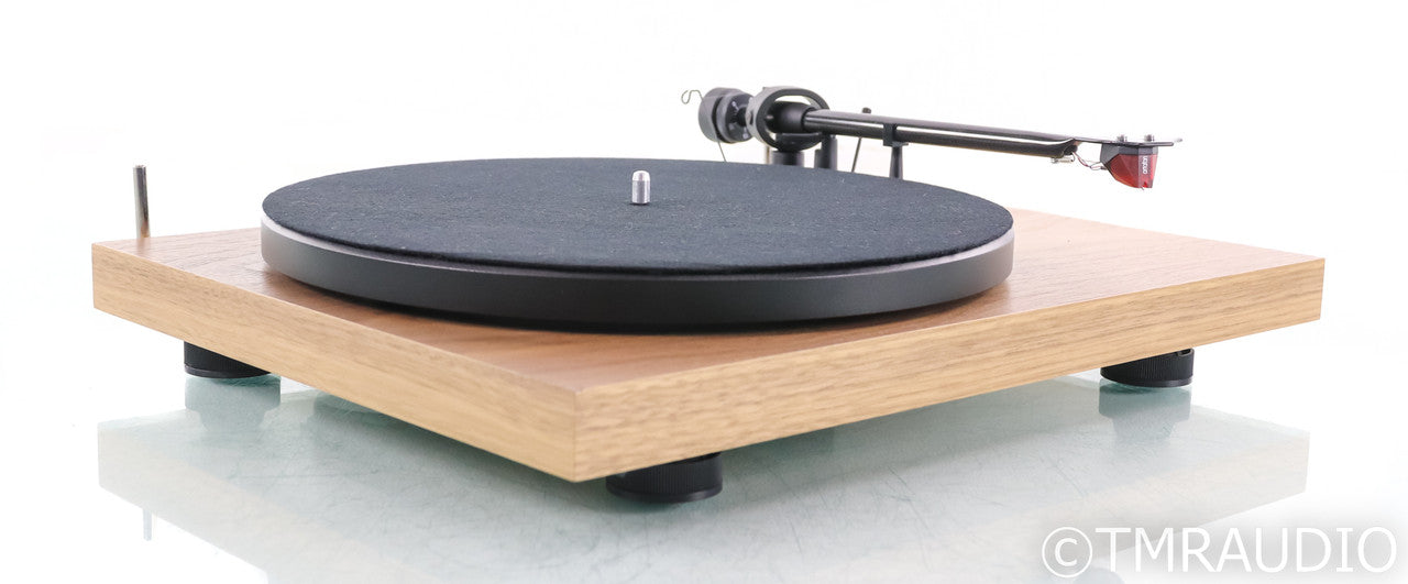 Pro-Ject Debut Carbon DC Belt-Drive Turntable; Walnut; Ortofon 2M Red Cartridge