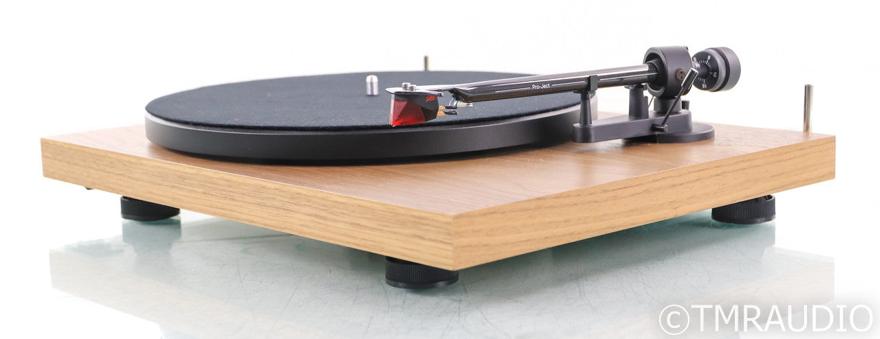 Pro-Ject Debut Carbon DC Belt-Drive Turntable; Walnut; Ortofon 2M Red Cartridge