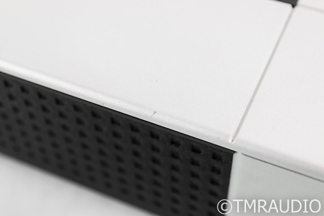Meridian G02 Stereo Preamplifier; MM Phono; MSR2 Remote