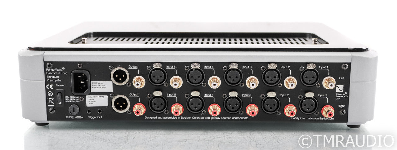 PS Audio PerfectWave BHK Signature Preamplifier; Silver; Remote (Used)