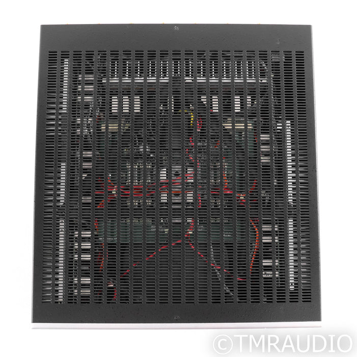 B&K Reference 200.7 S2 Seven Channel Power Amplifier; Silver