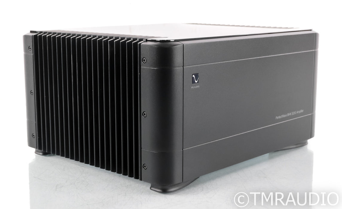 PS Audio BHK Signature 250 Stereo Tube Hybrid Amplifier; Black (Used)