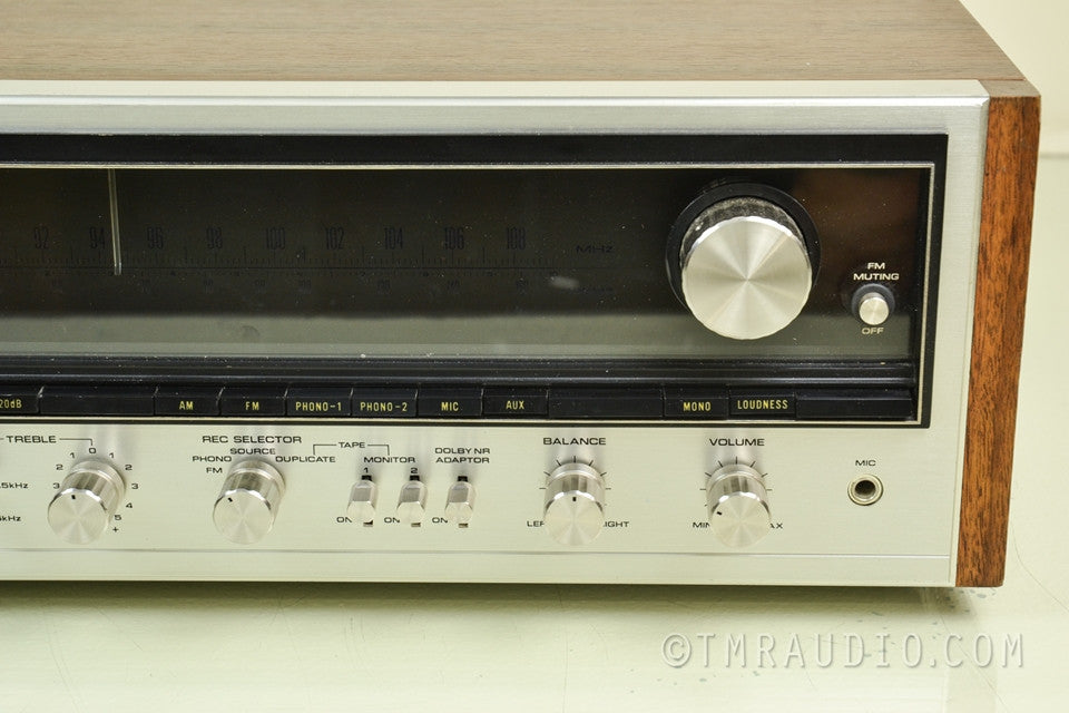 Pioneer SX-838 Vintage AM / FM Stereo Receiver