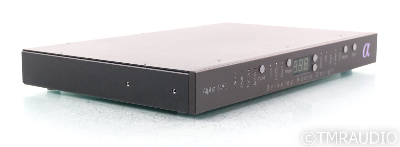 Berkley Audio Design Alpha DAC Series 2; D/A Conveter; Remote