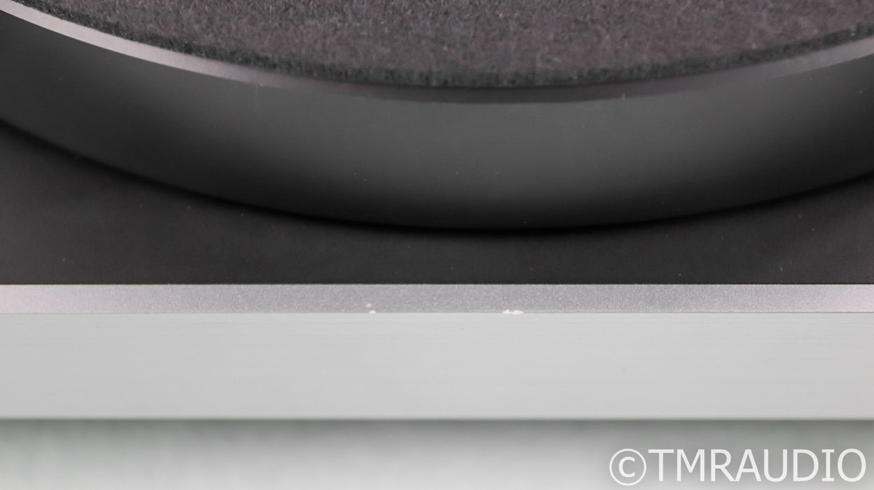 Clearaudio Concept Belt Drive Turntable; Satisfy Carbon Tonearm (No Cartridge)