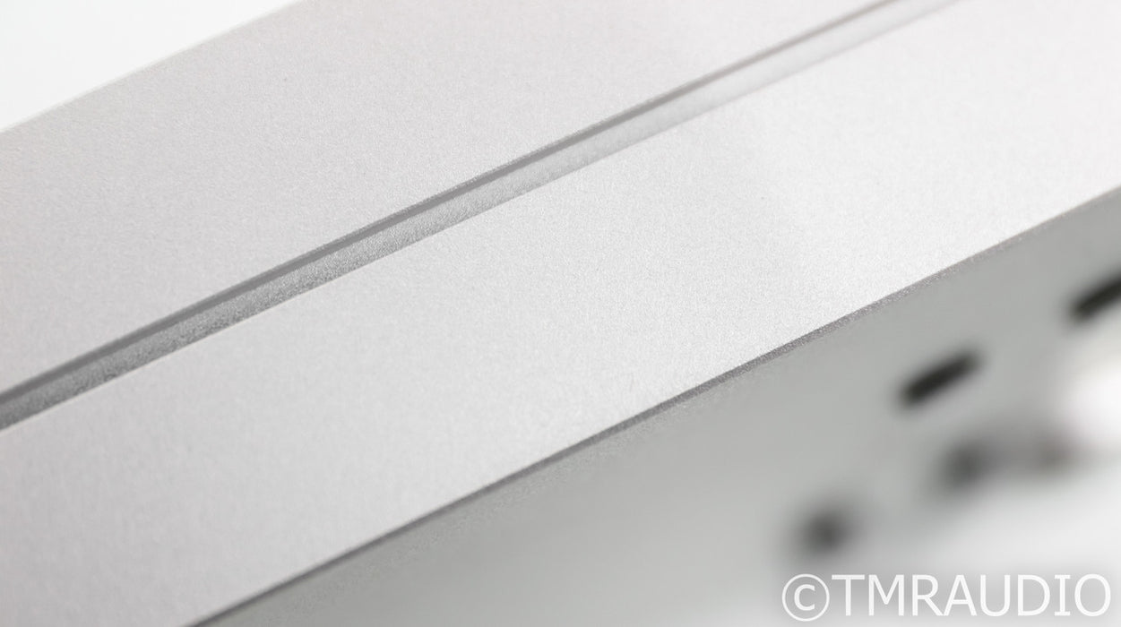 Clearaudio Basic V2 MM / MC Phono Preamplifier; Silver