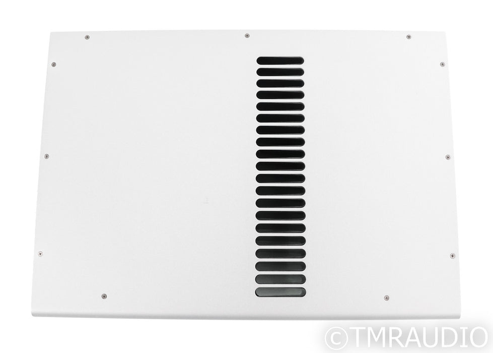 PS Audio Stellar PowerPlant 3 AC Power Line Conditioner; Silver; Remote (Used)