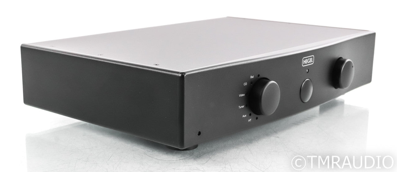 Hegel P20 Stereo Preamplifier; P-20; Black; Remote