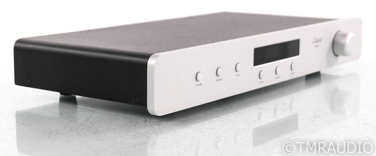 Classe Tuner-1 Stereo Tuner; Tuner 1; Remote