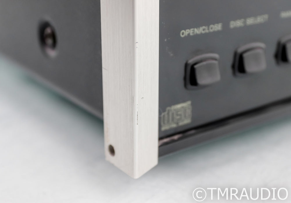McIntosh MCD205 5-Disc CD Changer; Remote; MCD-205