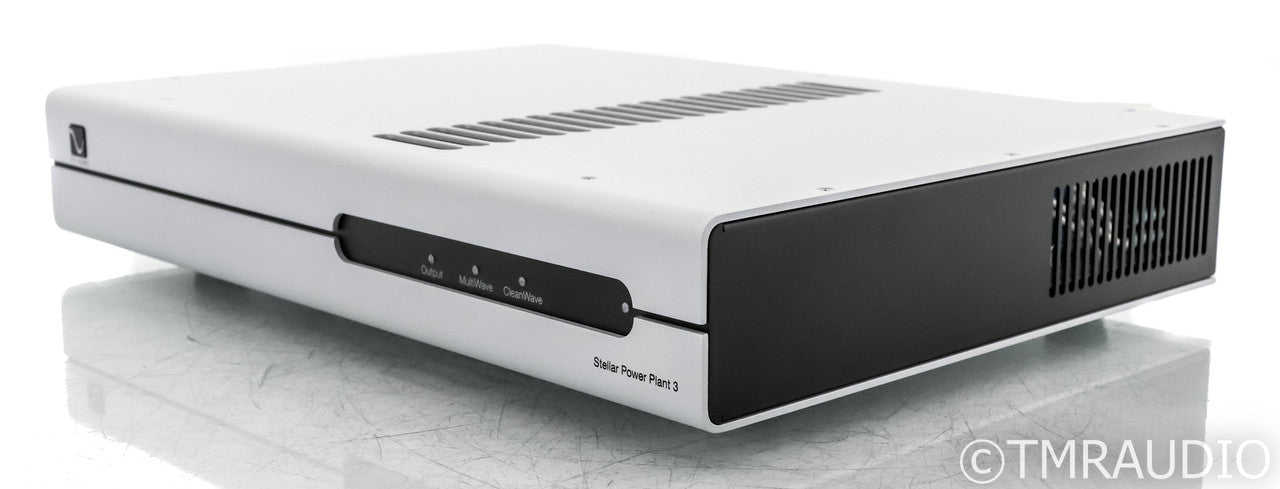PS Audio Stellar PowerPlant 3 AC Power Line Regenerator; Silver (Used)