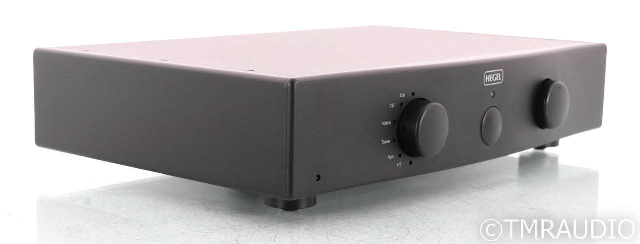 Hegel P20 Stereo Preamplifier; P-20; Black; Remote