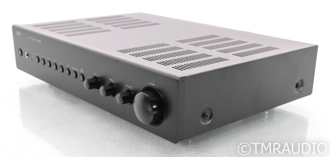 NAD C 165BEE Stereo Preamplifier; Remote; MM / MC Phono (Open Box)