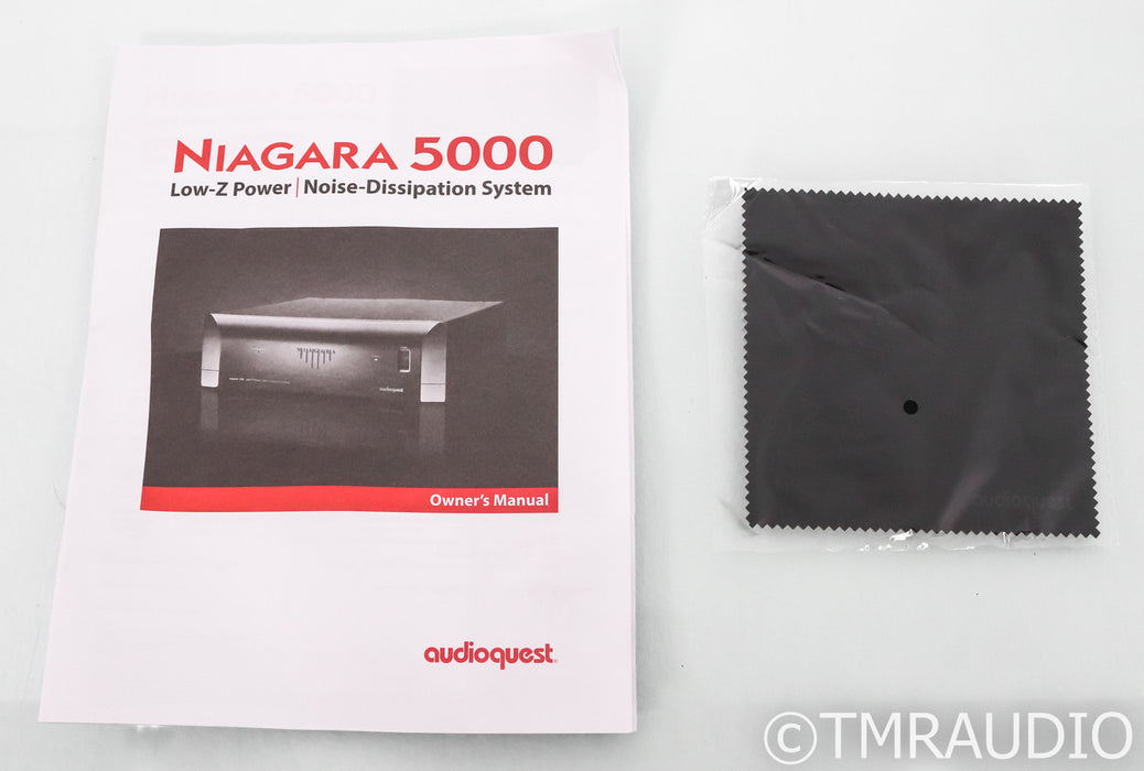 AudioQuest Niagara 5000 AC power Line Conditioner