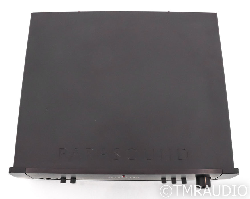 Parasound P5 Stereo Preamplifier; MM Phono; Remote; Black