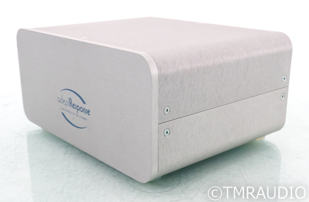 Audience aR6 AC Power Line Conditioner; Adept Response; Silver (Open Box)