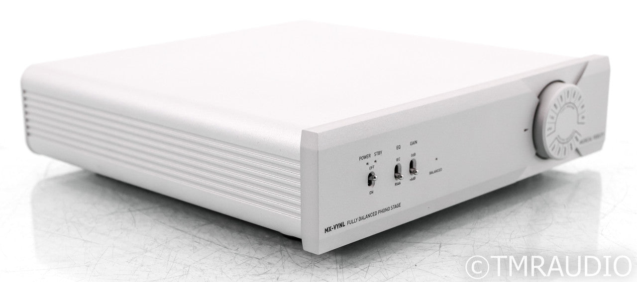 Musical Fidelity MX VYNL MM / MC Phono Preamplifier; Silver (Open Box)