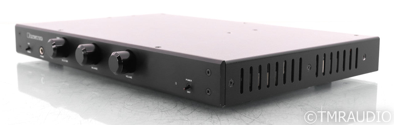 Bryston B-60 Stereo Integrated Amplifier; B60 (No Remote)