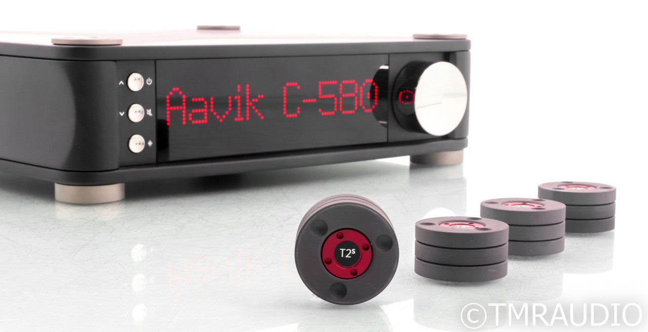 Aavik C-580 Stereo Preamplifier; Apple Remote; Upgraded Feet; C580