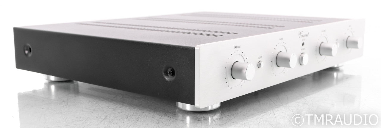 Vincent Audio SA-32 Stereo Tube Hybrid Preamplifier; Remote Silver; SA32