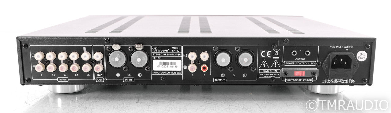 Vincent Audio SA-32 Stereo Tube Hybrid Preamplifier; Remote Silver; SA32