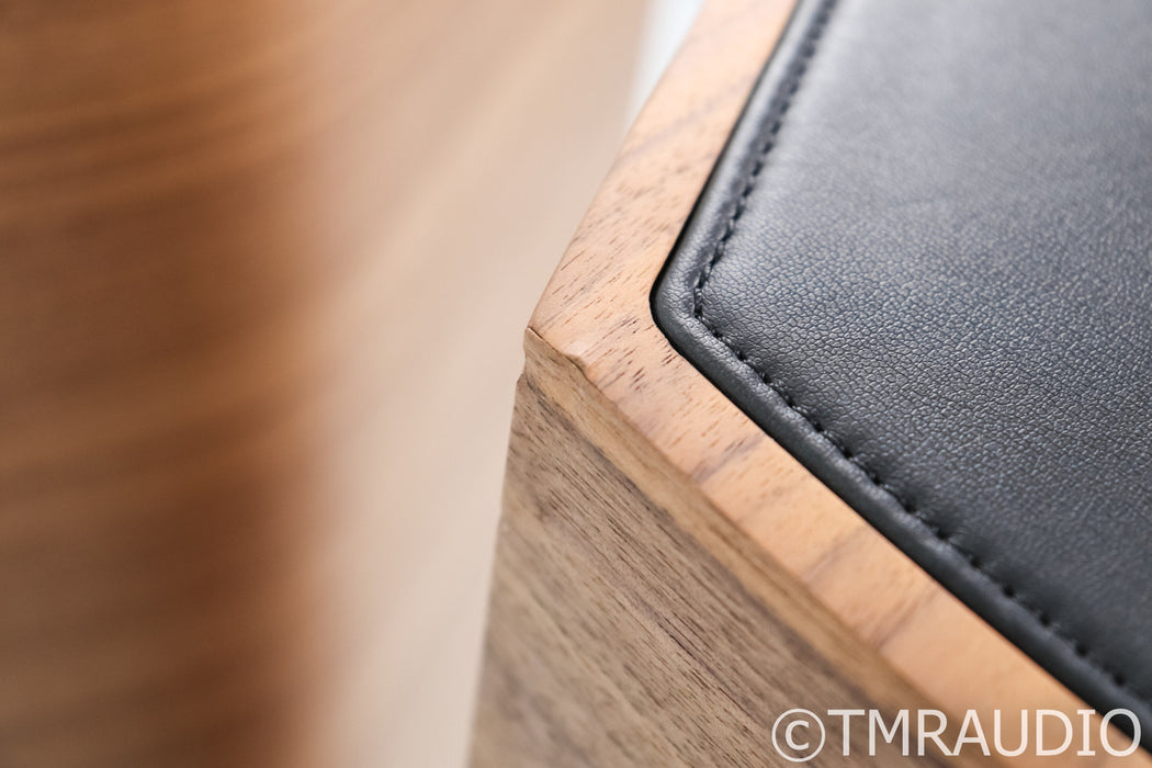 Sonus Faber Sonetto V Floorstanding Speakers; Walnut Pair