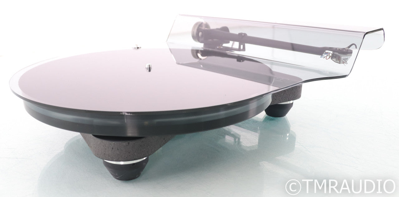 Rega Planar 8 Turntable; RB 880 Tonearm; Apheta 3 Cartridge; Neo PSU MK2; P8