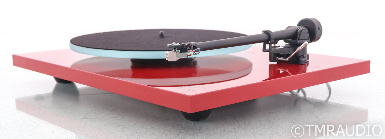 Rega Planar 2 Belt Drive Turntable; P2; Red; Carbon MM Cartridge