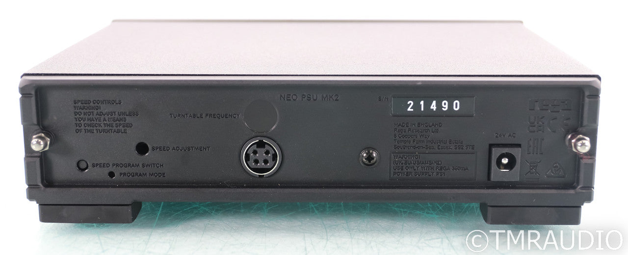Rega Planar 8 Belt Drive Turntable; P8; Apheta 3 Cart (Open Box)