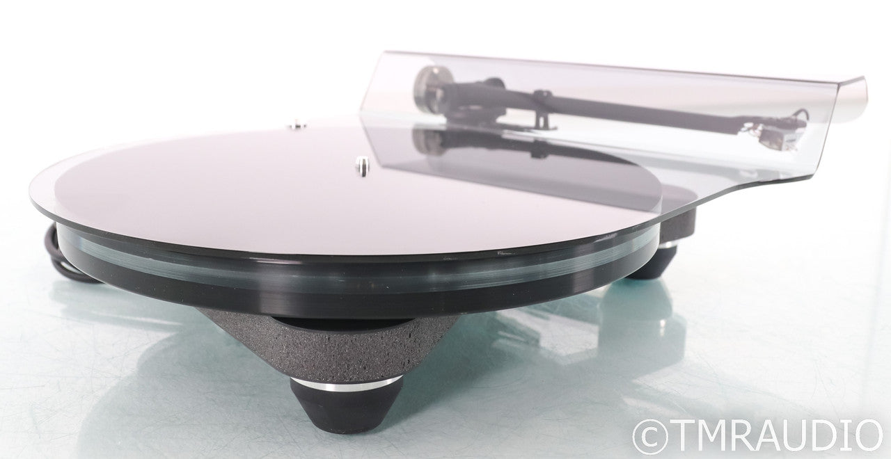 Rega Planar 8 Belt Drive Turntable; P8; Apheta 3 Cart (Open Box)