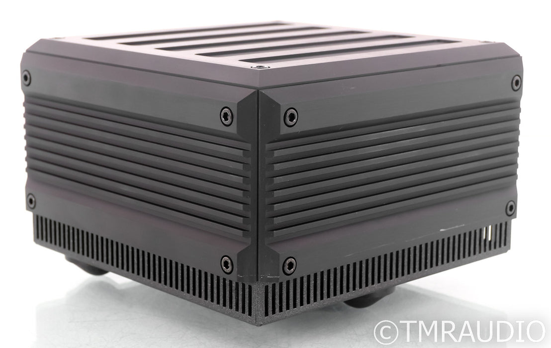IsoTek Evo3 Titan AC Power Line Conditioner; Evo-3; Black; 20A
