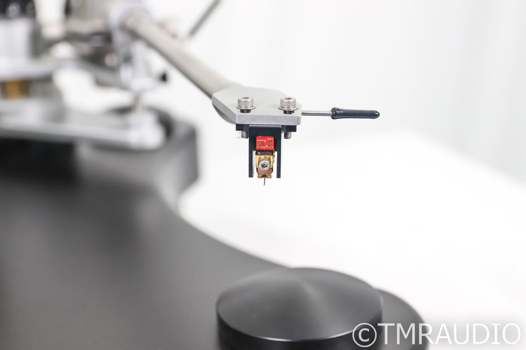 VPI Prime Turntable; JMW Memorial Tonearm; Dynavector XX-2 MKII Cartridge; Black