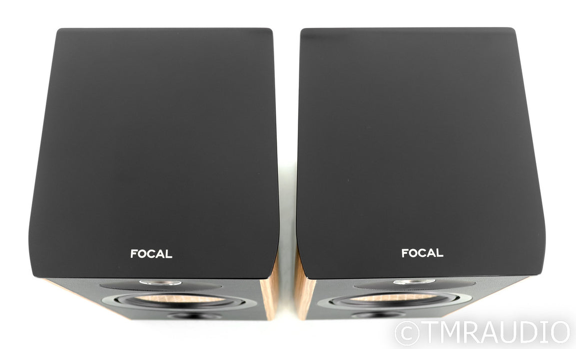 Focal Aria 906 Bookshelf Speakers; Prime Walnut Pair (Open Box)