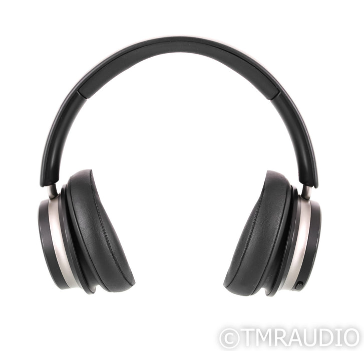DALI iO-6 Wireless Closed Back Headphones; Iron Black; Bluetooth (Open Box)